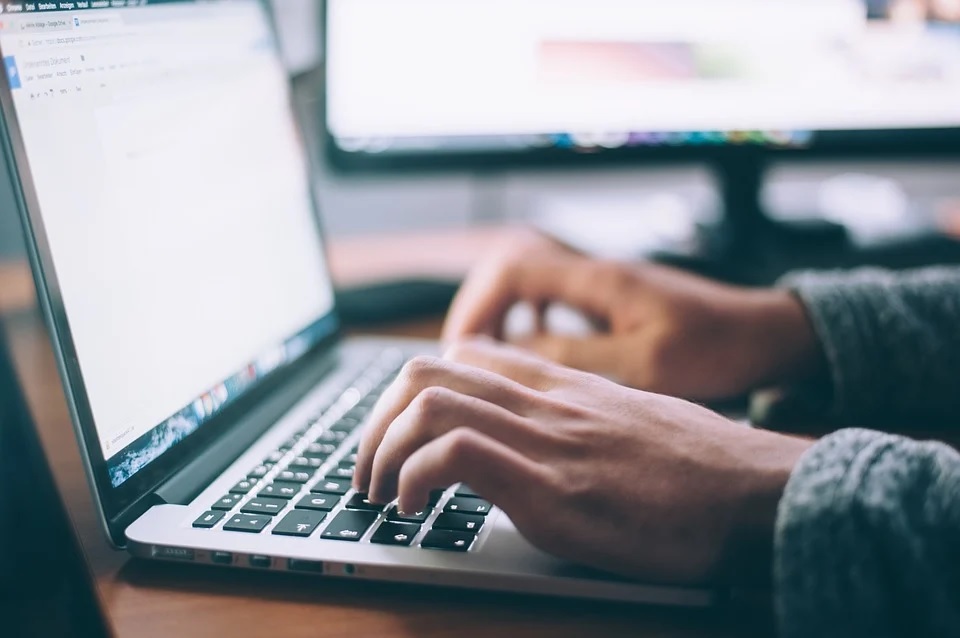 Should you buy or build a CRM software for your moving company