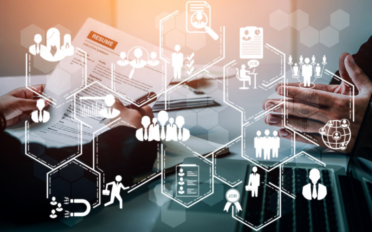 What are the top benefits of social CRM solutions?